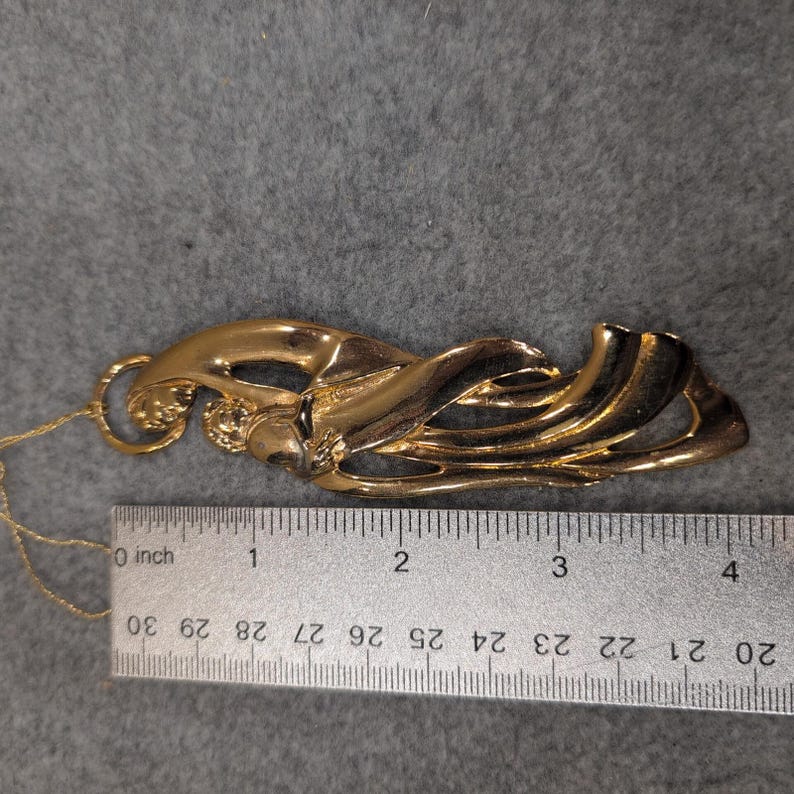 Wallace Silversmiths Mary Baby Jesus Sculpture Ornament 24 Karat Gold Finish image 2