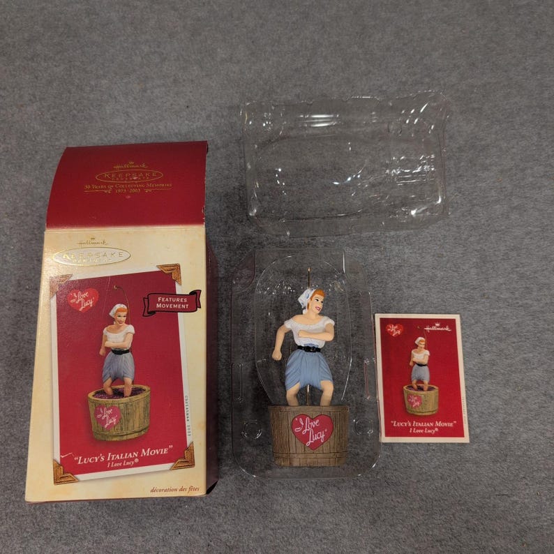 Hallmark Keepsake I Love Lucy Lucys Italian Movie 2003 Ornament QXI8387 Movement image 4