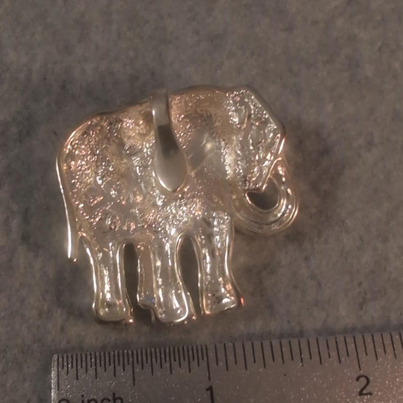 Vintage Silver Tone Elephant Pin Brooch Ornate Filigree Detailing image 2