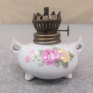 Miniature Porcelain Floral Oil Lamp White Pink Yellow Rose Gold Trim NA308 image 1