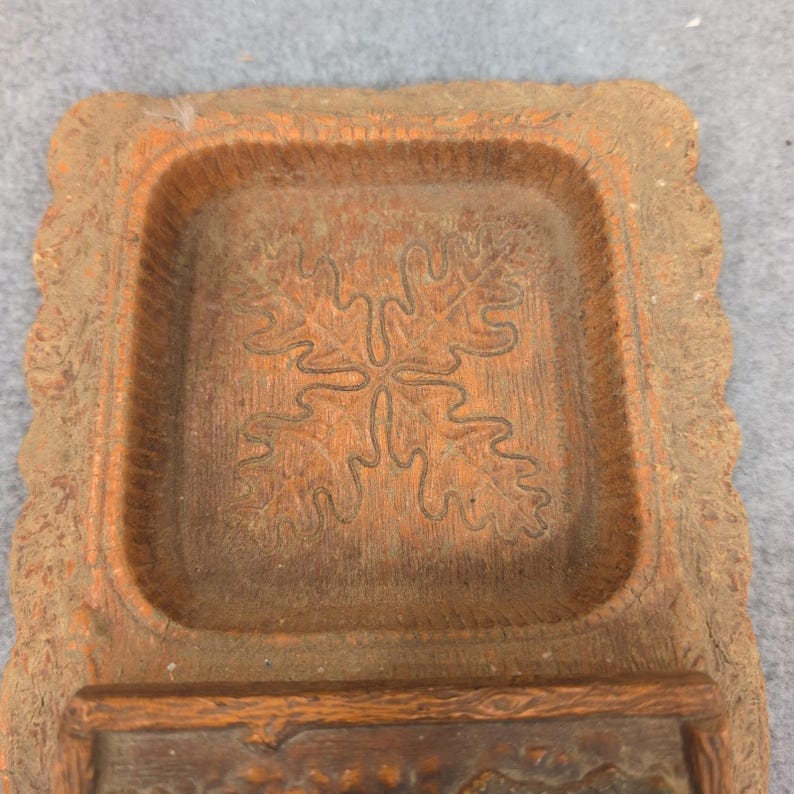 c. 1930's Vintage Great Smoky Mountains Bear Ashtray, Pipe Holder, Cigarette Box image 4