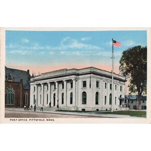 Postal antigua de lino de la oficina de correos de Pittsfield, Massachusetts. Arquitectura de Massachusetts. imagen 1
