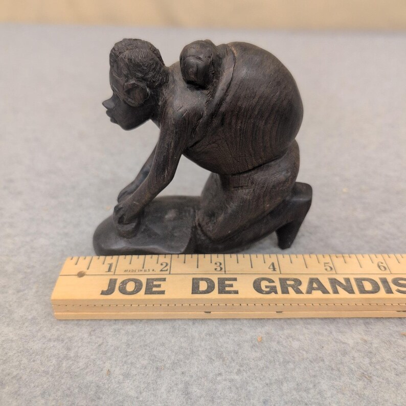 Vintage Hand Carved Dark Wood African Figure Kneeling Woman Grinding with Baby image 7