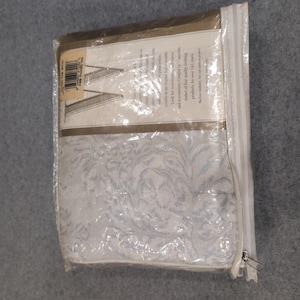 Wamsutta Elite Sateen Padded Pillow Sham King Damask 100% Pima Cotton White Blue image 5