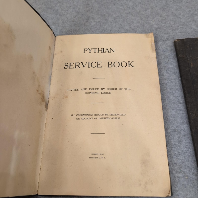 Libro de rituales y servicio de los Caballeros de Pythias, lote de 2, década de 1890, 1947. imagen 2