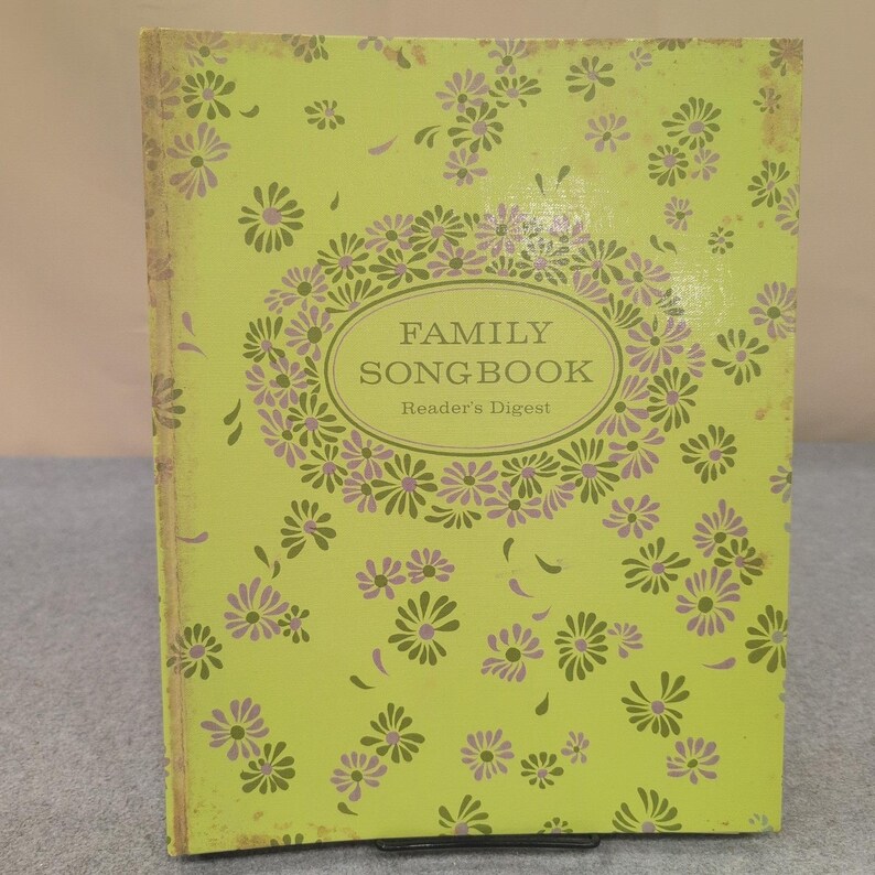 Vtg 1969 Readers Digest Family Songbook Spiral Bound Sheet Music Piano Guitar image 1
