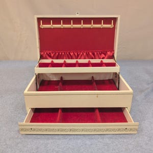 Vintage Cream Faux Leather Multi Tier Jewelry Box Red Velvet Lining Filigree image 3