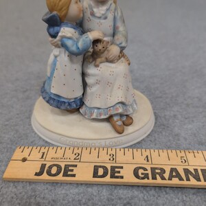 Holly Hobbie Grandmas Love Porcelain Figurine Limited Edition 1983 NA306 image 5