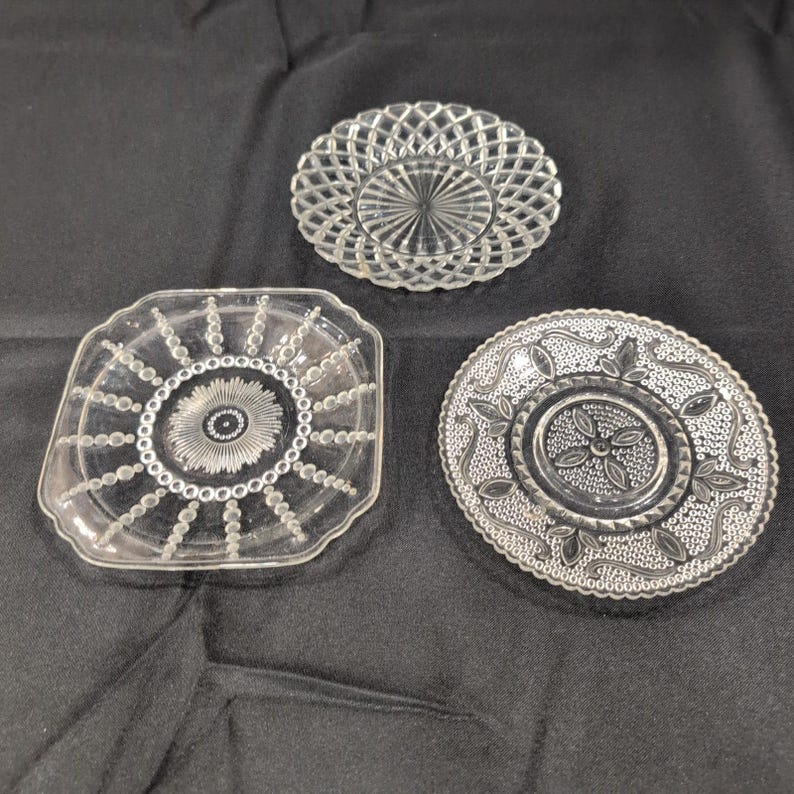 Vintage Clear Pressed Glass Plates Set of 3 Sunburst Diamond Point Floral image 1