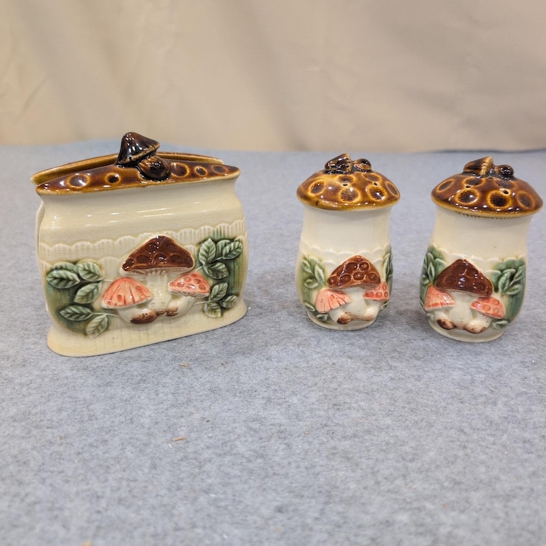 Vintage Mushroom Ceramic Napkin Holder Salt and Pepper Shakers Set Made in Japan image 1