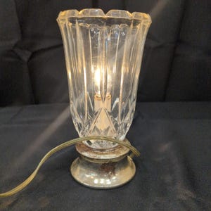Vintage Electric Hurricane Accent Lamp Clear Cut Glass Silver Base image 2