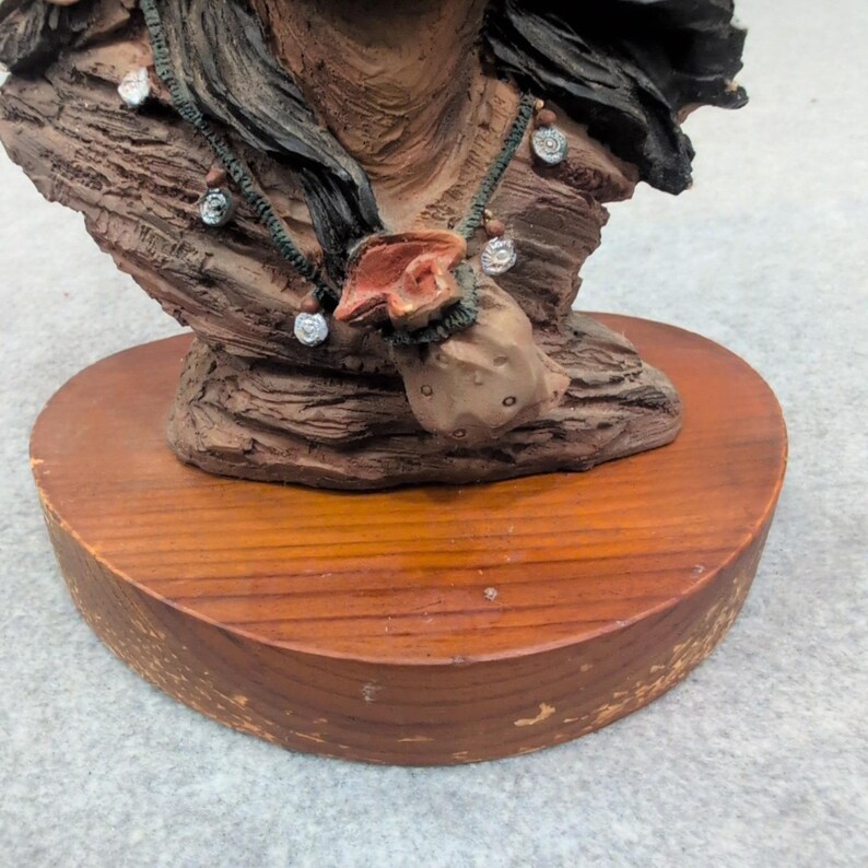 Native American Chief Bust Bear Headdress Feather Necklace Figurine Statue image 3