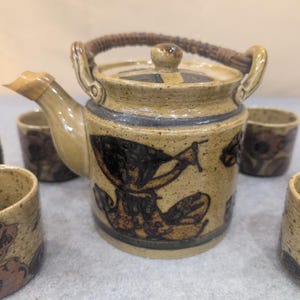 Servizio da tè vintage in ceramica dipinta a mano, teiera per 6 tazze, motivo uccelli, fiori, macchie, color beige immagine 2