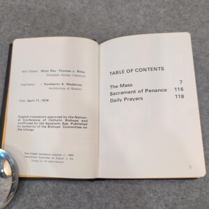 Marian Childrens Mass Book Regina Press Sister Mary Theola Black Hardcover 1974 afbeelding 6