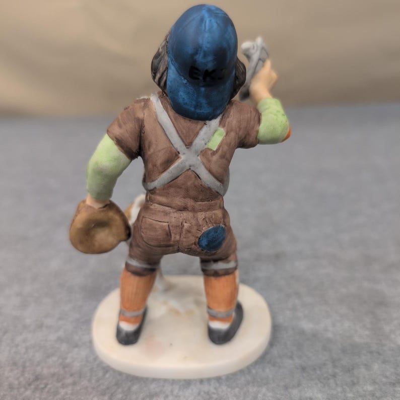 Emmett Kelly Collectibles Clown Baseball Catcher Figurine Flambro Figurine Puppy image 4