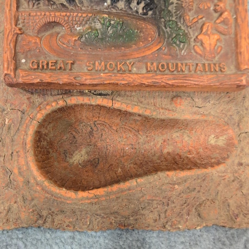 c. 1930's Vintage Great Smoky Mountains Bear Ashtray, Pipe Holder, Cigarette Box image 3