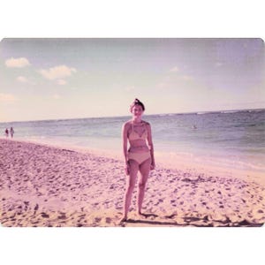 Vintage 1970s Waikiki Beach Hawaii Women in Swimsuits Photo Lot of 4 image 3