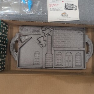 John Wright Fun & Easy All Occasion Gingerbread House Cast Iron Mold Kit 73-028 image 8