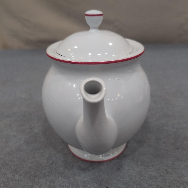 Cuthbertson American Christmas Tree Ceramic Teapot White Red Trim Holiday Decor image 3