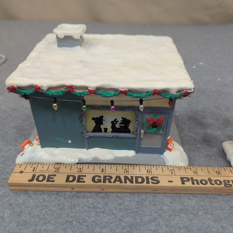 Hawthorne Village The Simpsons Christmas Village Lard Lad Donut Shop 2005 Light image 13