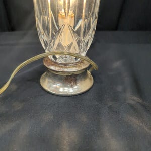 Vintage Electric Hurricane Accent Lamp Clear Cut Glass Silver Base image 3