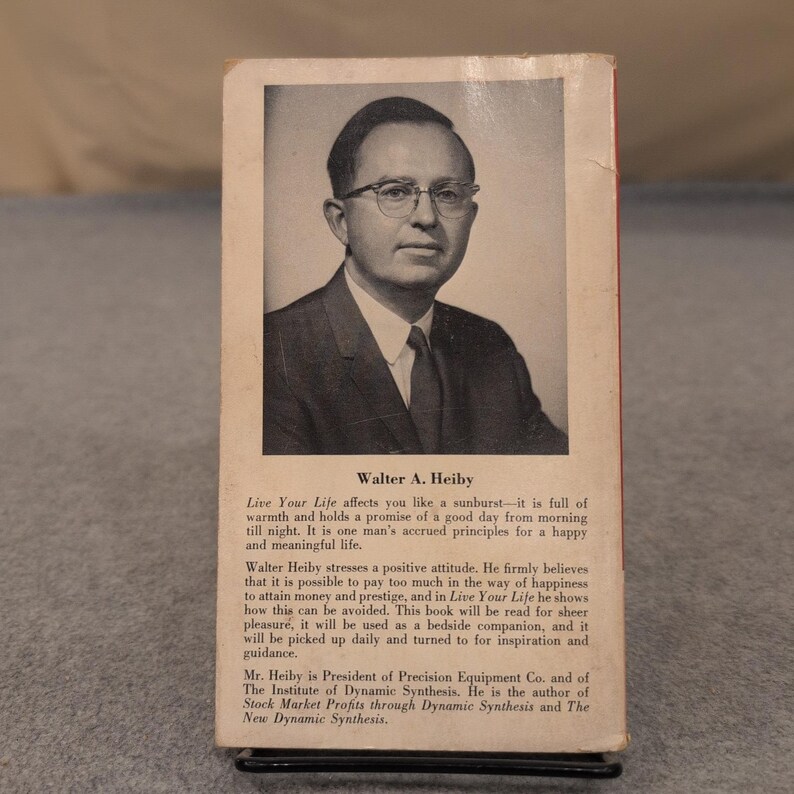 Live Your Life Maxims on the Fine Art of Living Walter A Heiby 1971 Paperback image 2