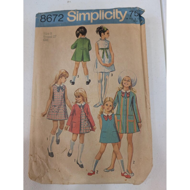 Patrón de costura vintage de 1969 Simplicity 8672 para vestido y abrigo de niña, talla 8 imagen 1