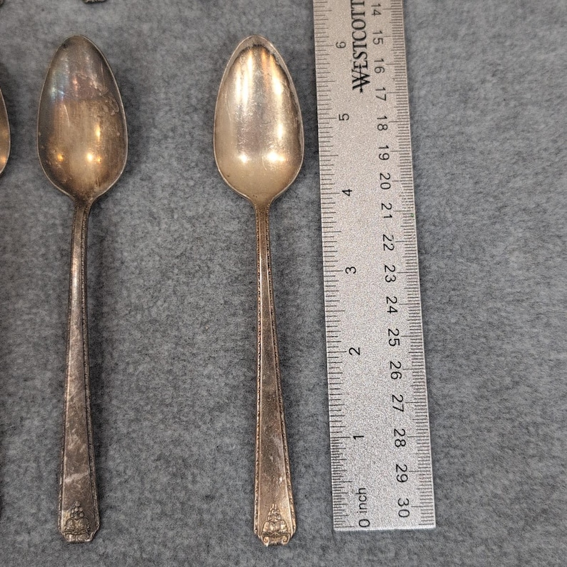 Prestige Plate Silverware Set 4 Forks 4 Spoons Grape Leaf Pattern Vintage Dining image 6