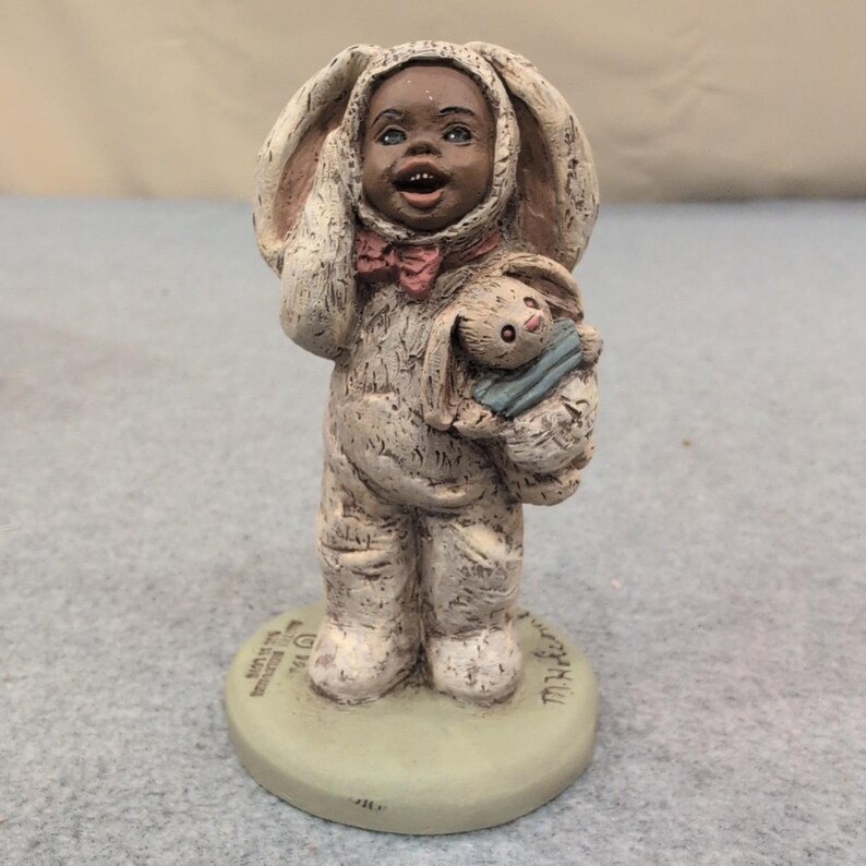 Martha Holcombe All God's Children Bootsie Bunny Figurine 1529 Signed 48 image 1