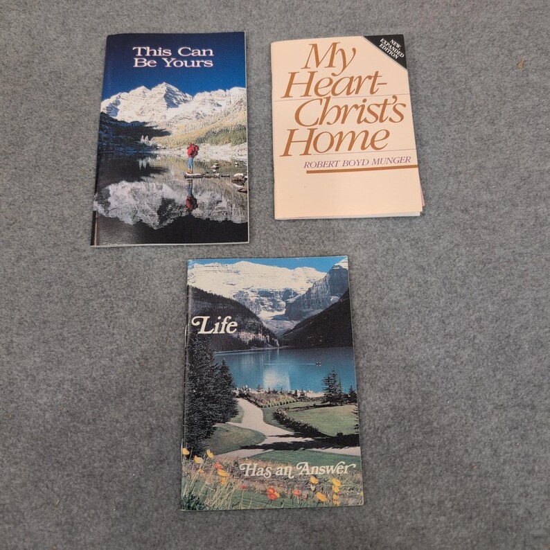 Lot 3 Christian Tracts My Heart-Christ's Home Robert Boyd Munger Life Has Answer image 1