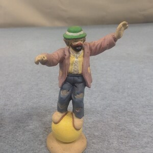 Emmett Kelly Jr. Clown Figurines Trio di artisti circensi in equilibrio in resina immagine 4