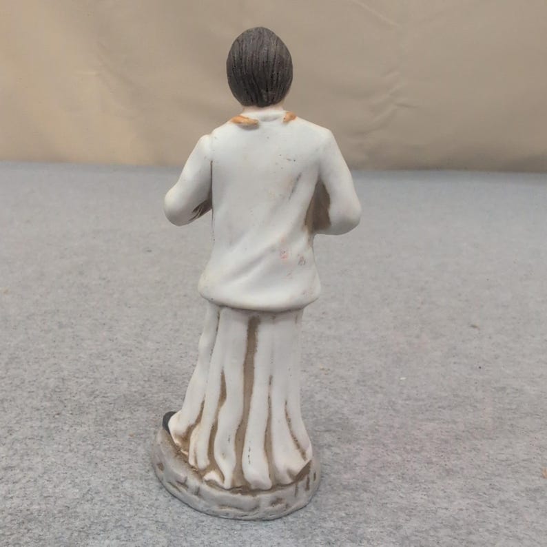 Figura de médico de porcelana vintage de Ayerst con estetoscopio blanco. imagen 4