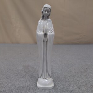 Homco 1425 Vierge Marie en prière - Figurine en porcelaine blanche brillante fabriquée à Taïwan image 1