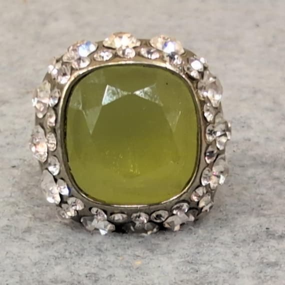 Vtg Sparkly Statement Ring Green Gemstone Rhinest… - image 1