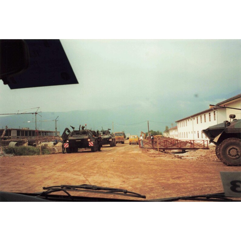 Vintage 1999 Bosnia SFOR Peacekeeping Lot USAF Officer APCs Checkpoint 6x4 image 1