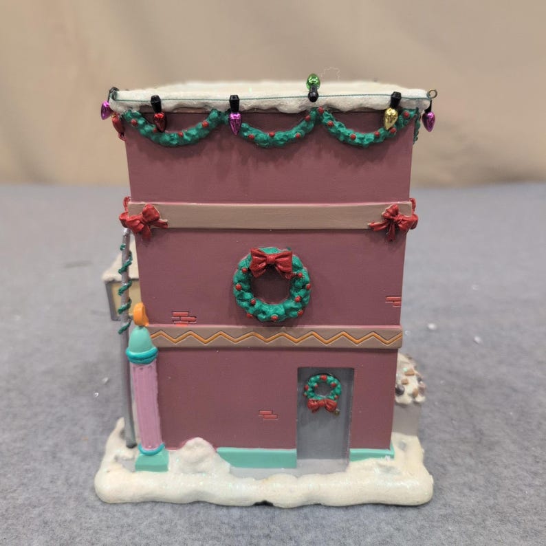 Hawthorne Village The Simpsons Aztec Movie House Christmas Village 2004 A1069 image 5