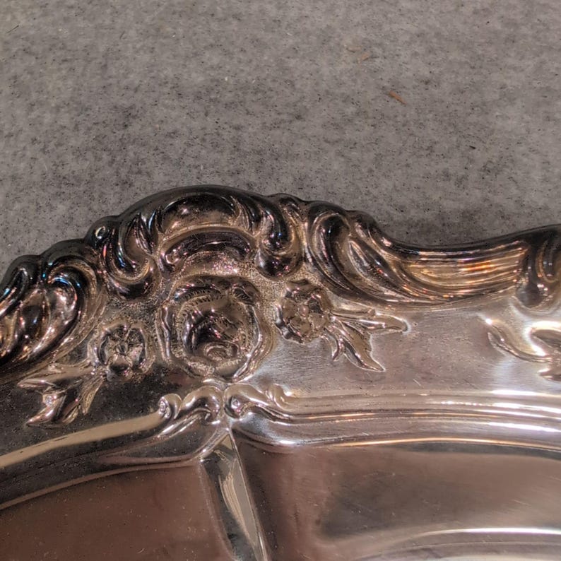 Towle Old Master Embossed Silverplate Oval Serving Tray Floral Scroll Border image 3