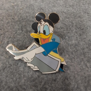 Disney Pin 2003 Donald Duck Tourist Mickey Ears Hat Map Trading Pin Enamel image 1