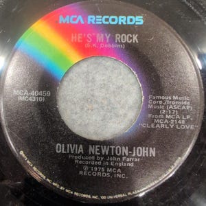 Olivia Newton-John Something Better To Do He's My Rock 45 RPM MCA-40459 image 1