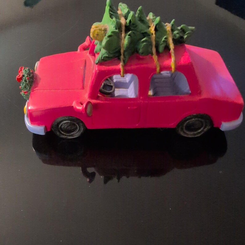Hawthorne Village Simpsons Bringing Home the Tree Pink Car Figurine 78440 image 1