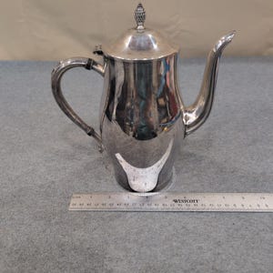 Oneida Paul Revere Reproduction Silverplate Coffee Pot Pineapple Finial image 6