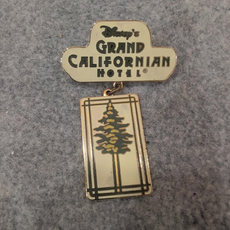 Disney Grand Californian Hotel Pine Tree Dangle Trading Pin Gold Tone Enamel image 1
