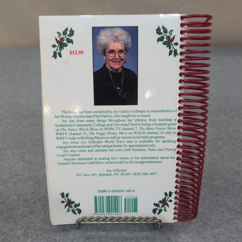 Moma's Mountain Cooking and Her Christmas Dinner Joy Oakley Gillespie Signed VG+ image 2