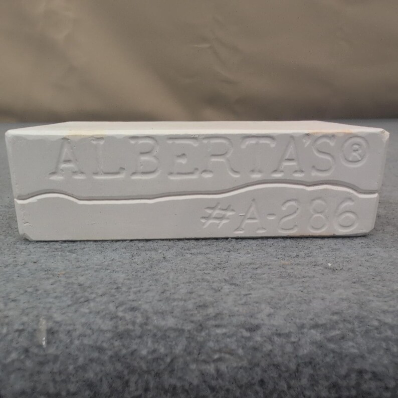 Albertas Molds A286 Vintage 1982 Skating Mouse Soap Candle Plaster Mold image 4