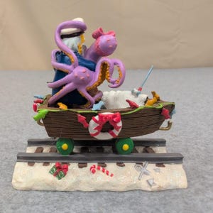 The Simpsons Christmas Express Holiday On the High Seas Sea Captain Sculpture image 3