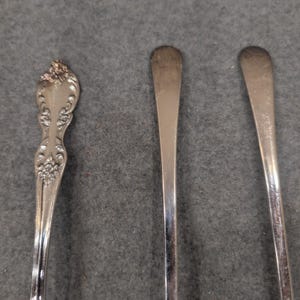 Wm Rogers Silver Plated Serving Spoon & Sheffield England Salad Set 3pc Lot image 3