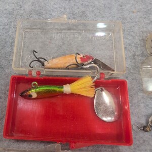 Lot of 4 Vintage Fishing Lures Spinner Baits Plugs Lure Set image 4
