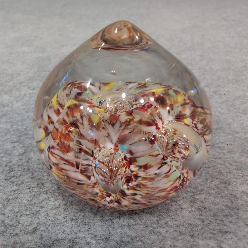 Pisapapeles vintage de cristal con burbujas multicolor de MB Daniels & Co., fabricado en Japón. imagen 1