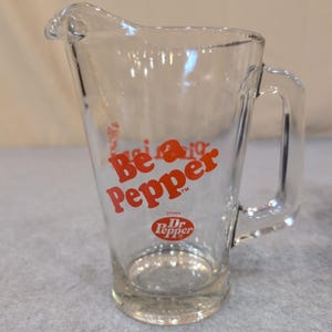 Vintage Dr Pepper Pizza Inn Be a Pepper Glass Pitcher Red Logo Advertising image 2