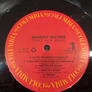 ジョニー・マティス『ワンス・イン・ア・ホワイル』LPレコード 1988年 コロンビア C 44156 ポップ・ボーカル・レコード 画像 5